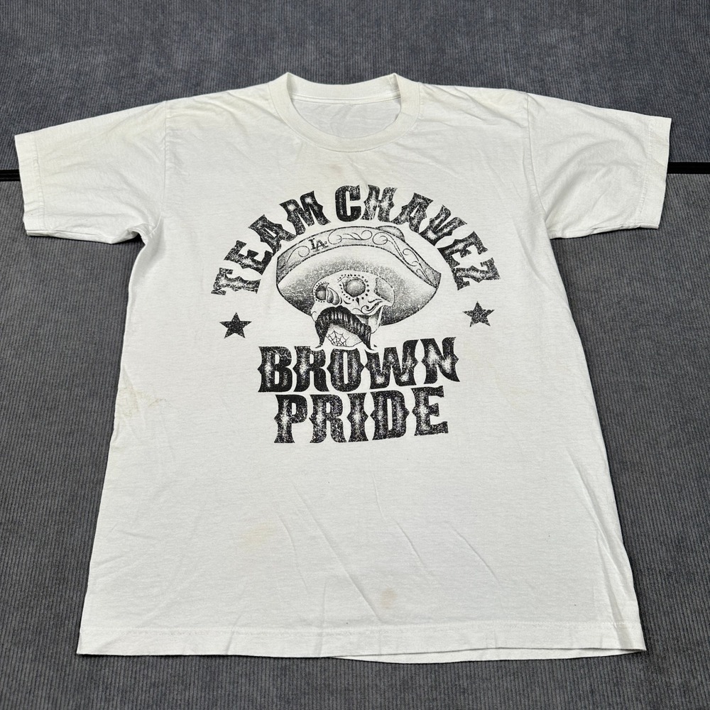Team Chavez Brown Pride Boxing 2001 Y2K  T-Shirt White Vintage Style Mens M